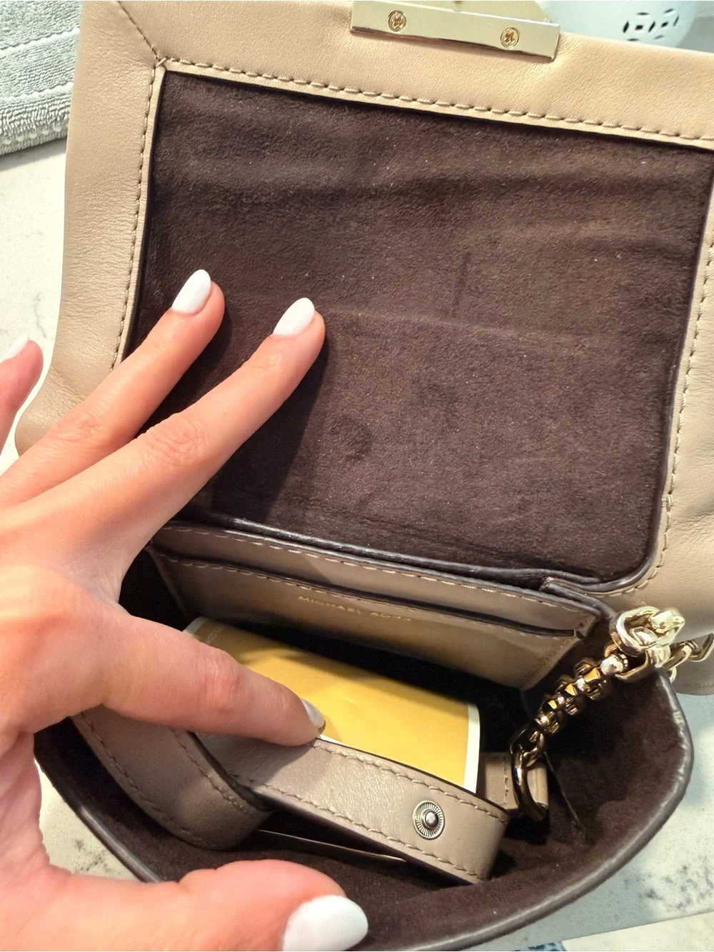 Michael Kors material leather